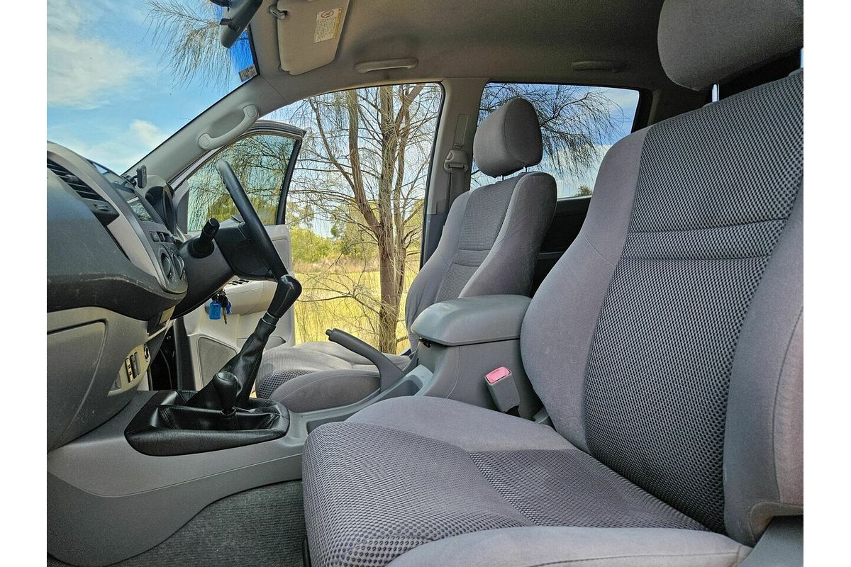 2011 Toyota Hilux SR5 (4x4) GGN25R MY11 Upgrade 4X4