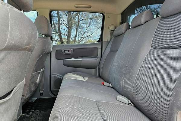 2011 Toyota Hilux SR5 (4x4) GGN25R MY11 Upgrade 4X4
