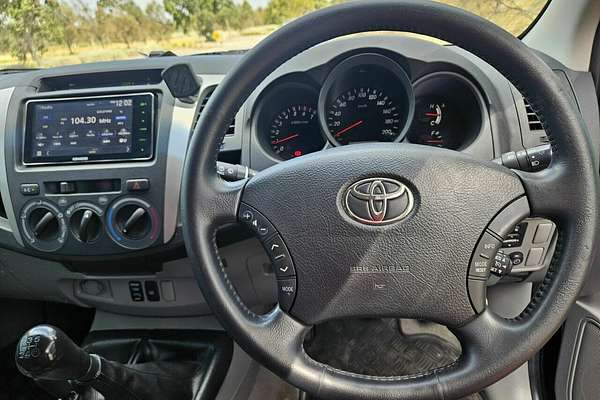 2011 Toyota Hilux SR5 (4x4) GGN25R MY11 Upgrade 4X4