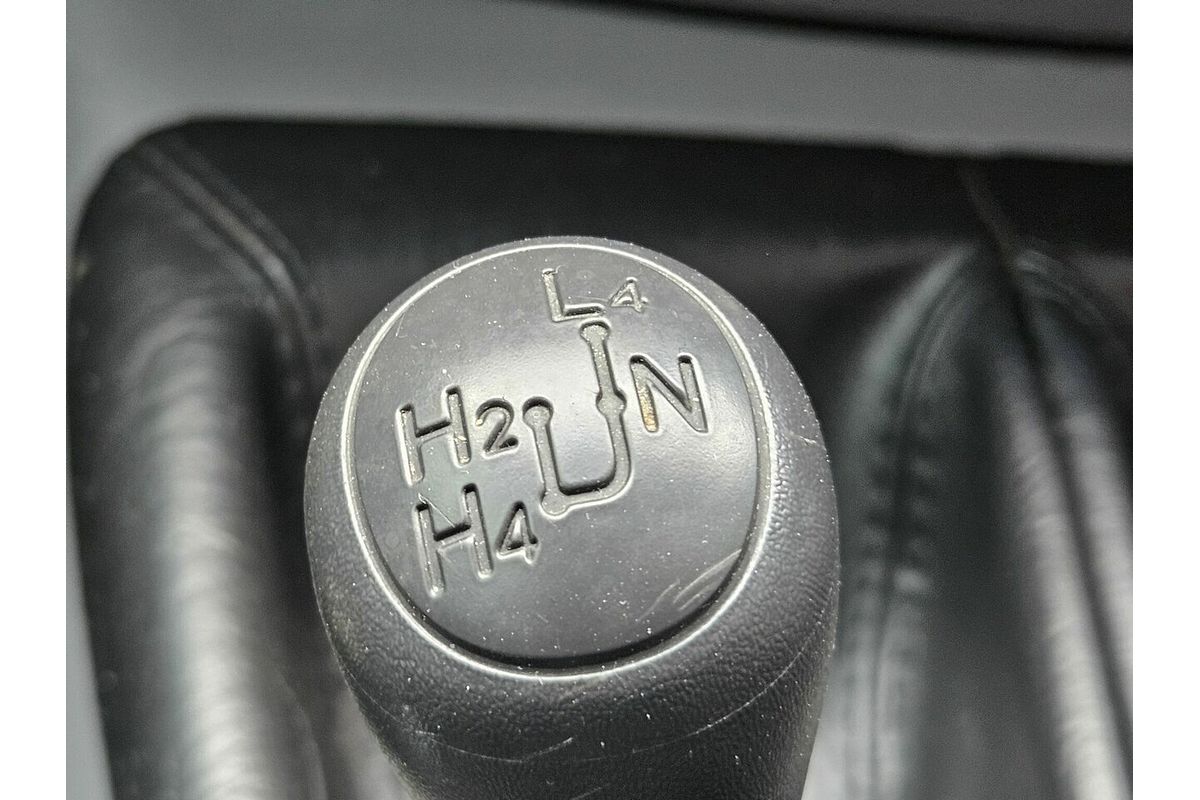 2011 Toyota Hilux SR5 (4x4) GGN25R MY11 Upgrade 4X4