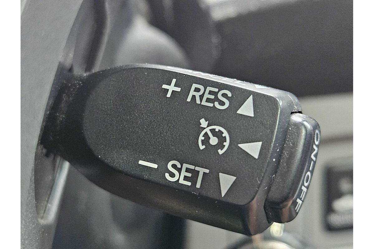 2011 Toyota Hilux SR5 (4x4) GGN25R MY11 Upgrade 4X4