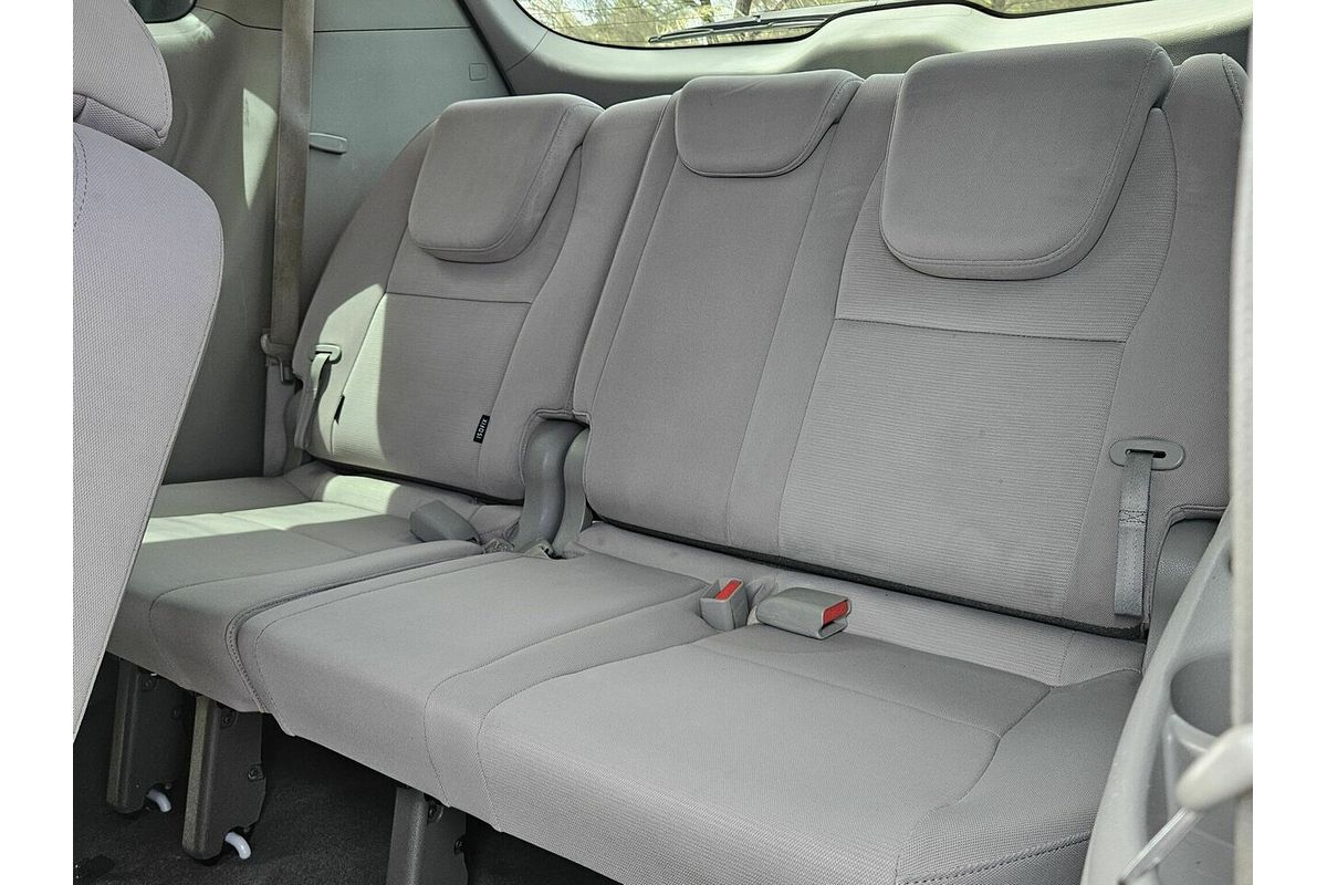 2015 Kia Carnival SI YP MY15