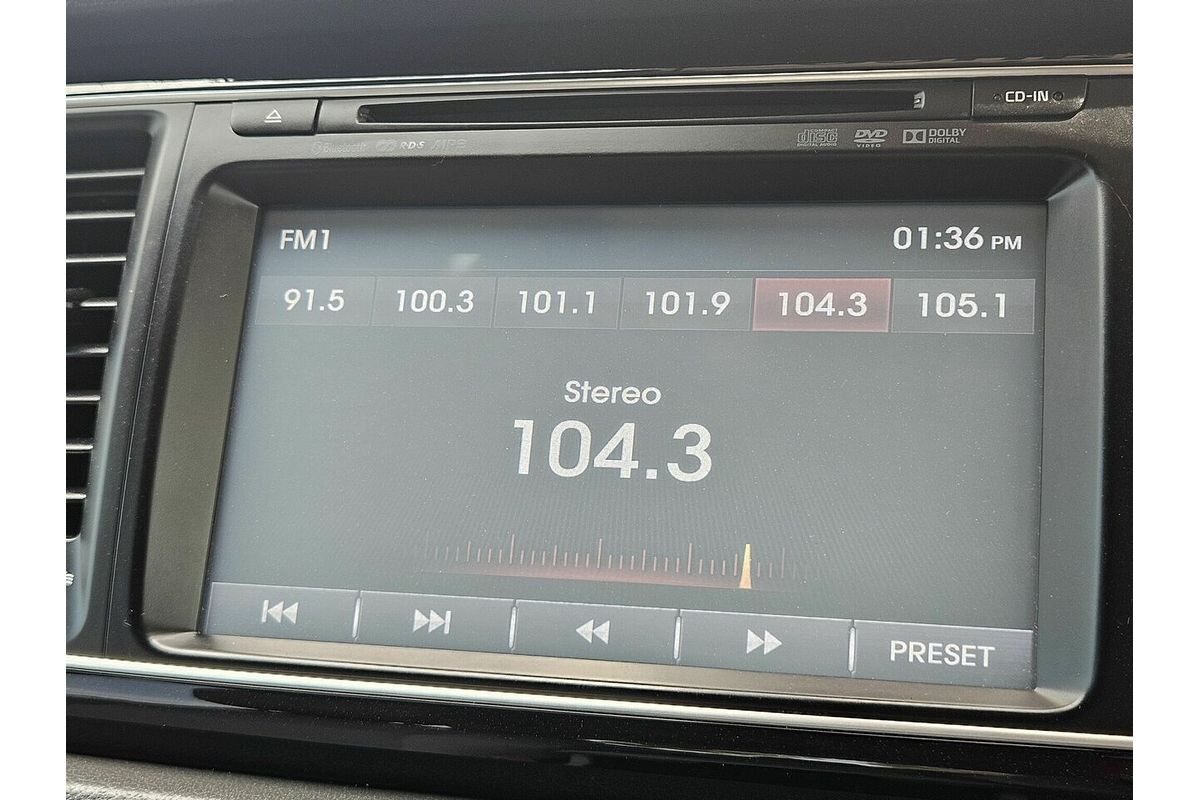 2015 Kia Carnival SI YP MY15