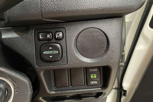 2014 Toyota Hiace  TRH226S