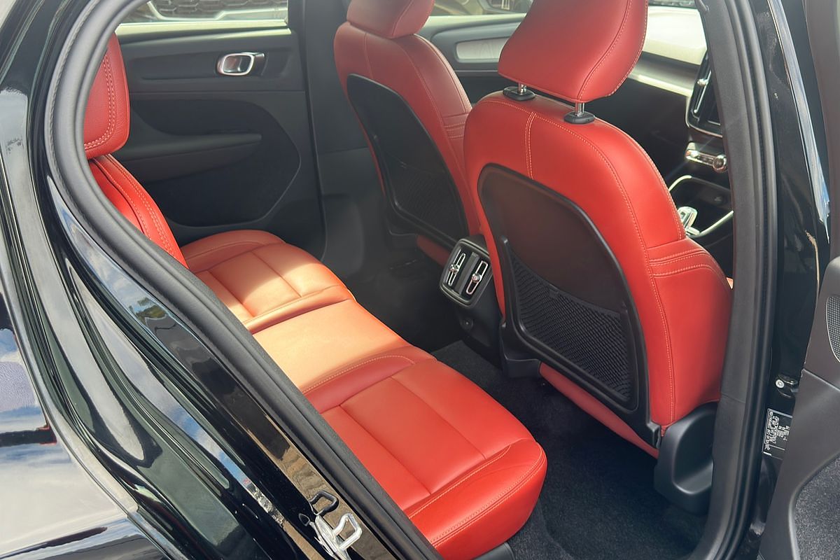 2021 Volvo XC40 T4 Inscription