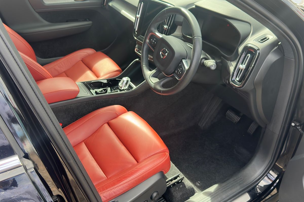2021 Volvo XC40 T4 Inscription