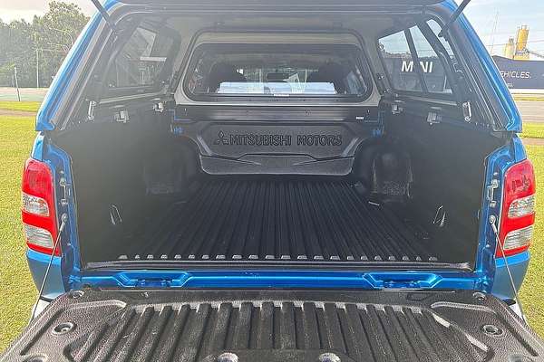 2017 Mitsubishi Triton GLS MQ 4X4