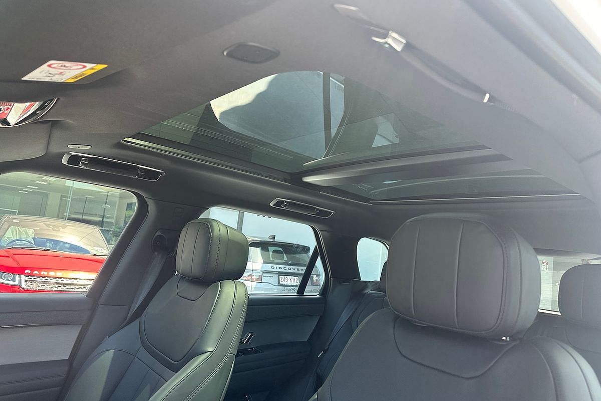 2024 Land Rover Range Rover Sport PHEV P460e Dynamic SE L461