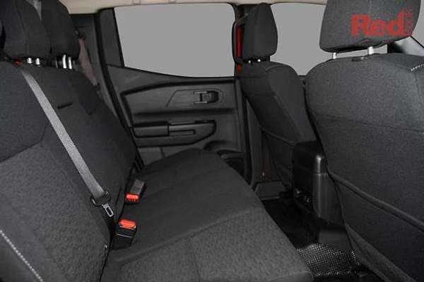 2024 Mitsubishi Triton GLX+ MV 4X4