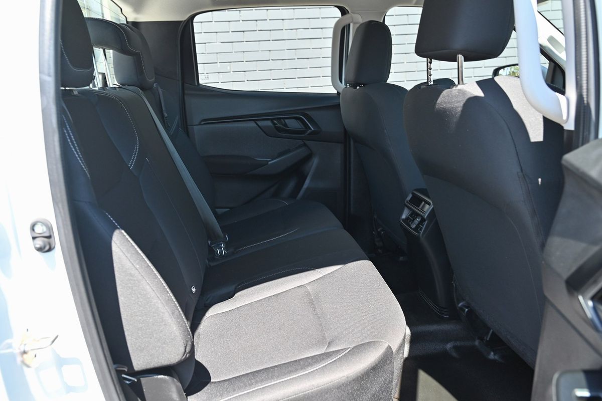 2022 Isuzu D-MAX SX 4X4