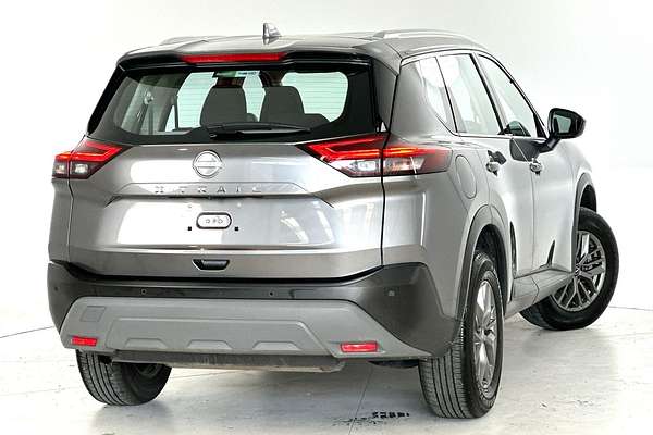 2024 Nissan X-TRAIL ST T33