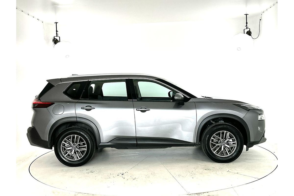 2024 Nissan X-TRAIL ST T33