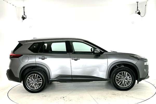2024 Nissan X-TRAIL ST T33
