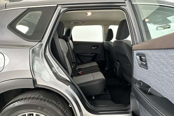 2024 Nissan X-TRAIL ST T33