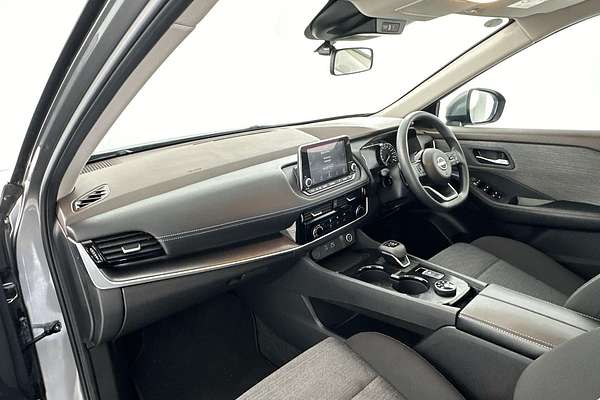 2024 Nissan X-TRAIL ST T33