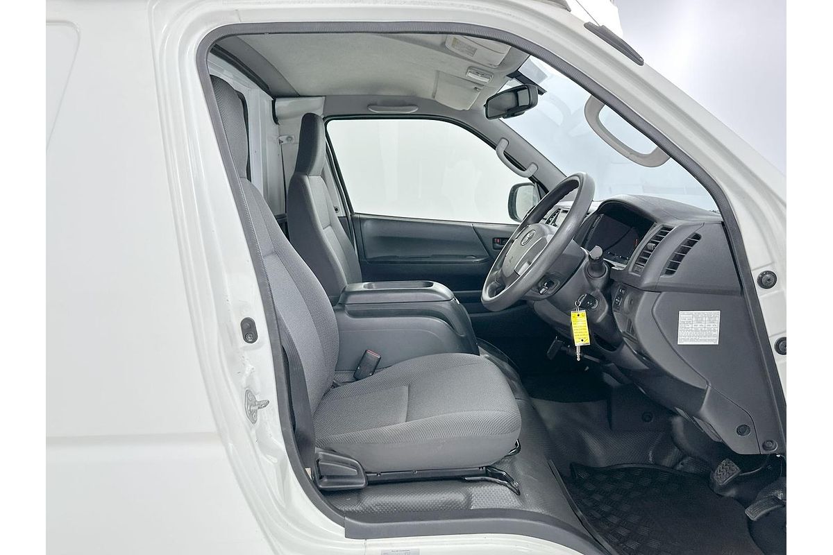 2016 Toyota Hiace KDH201R LWB