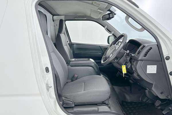 2016 Toyota Hiace KDH201R LWB