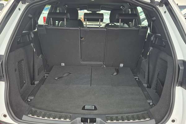 2022 Land Rover Discovery Sport P250 R-Dynamic SE L550
