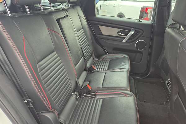2022 Land Rover Discovery Sport P250 R-Dynamic SE L550
