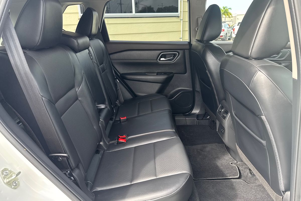 2022 Nissan X-TRAIL ST-L T32