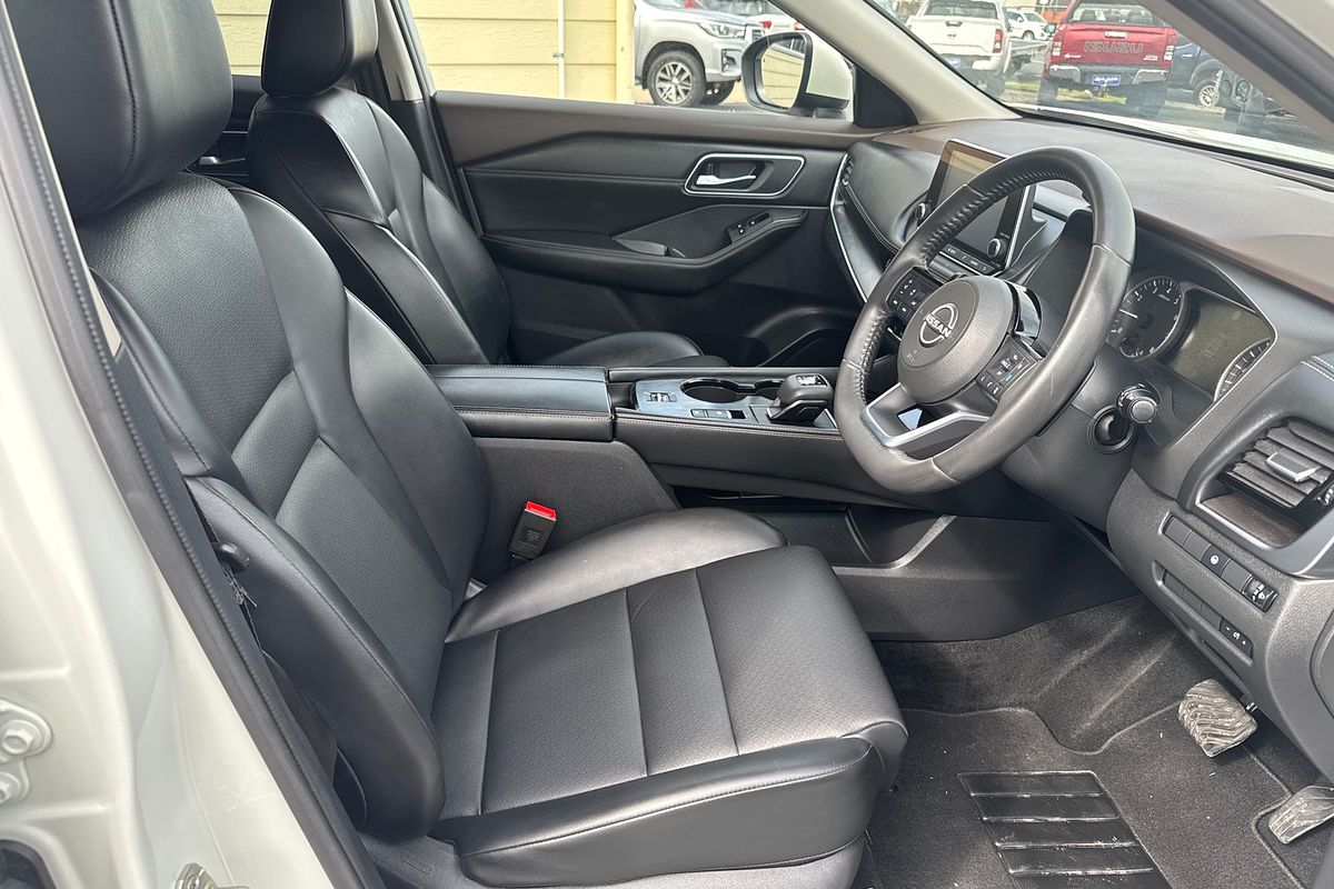 2022 Nissan X-TRAIL ST-L T32