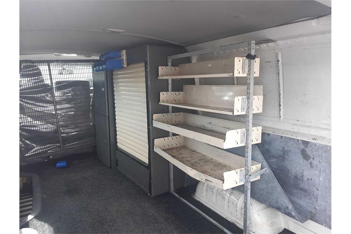 2007 Toyota HIACE LWB TRH201R MY07