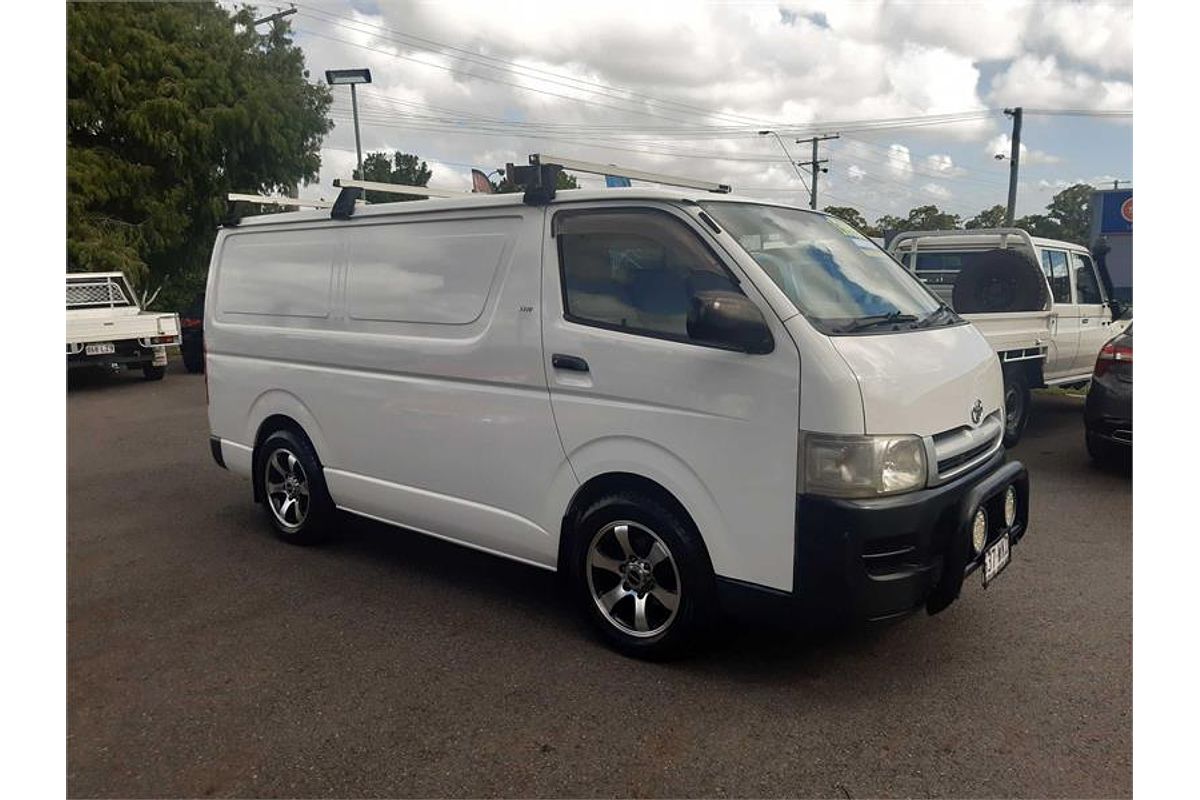 2007 Toyota HIACE LWB TRH201R MY07