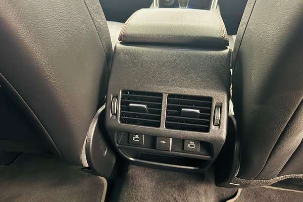 2021 Land Rover Discovery Sport P250 R-Dynamic SE L550