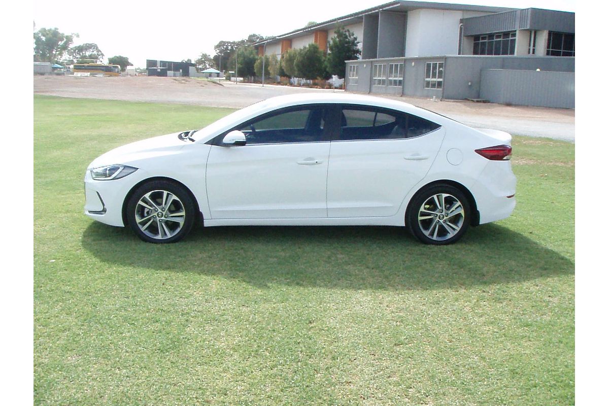 2017 Hyundai Elantra Elite AD