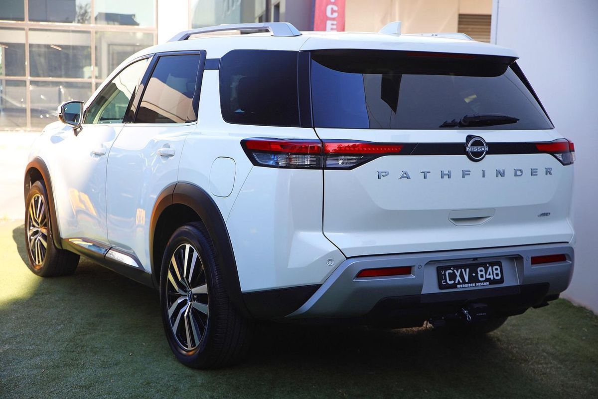 2023 Nissan Pathfinder Ti-L R53