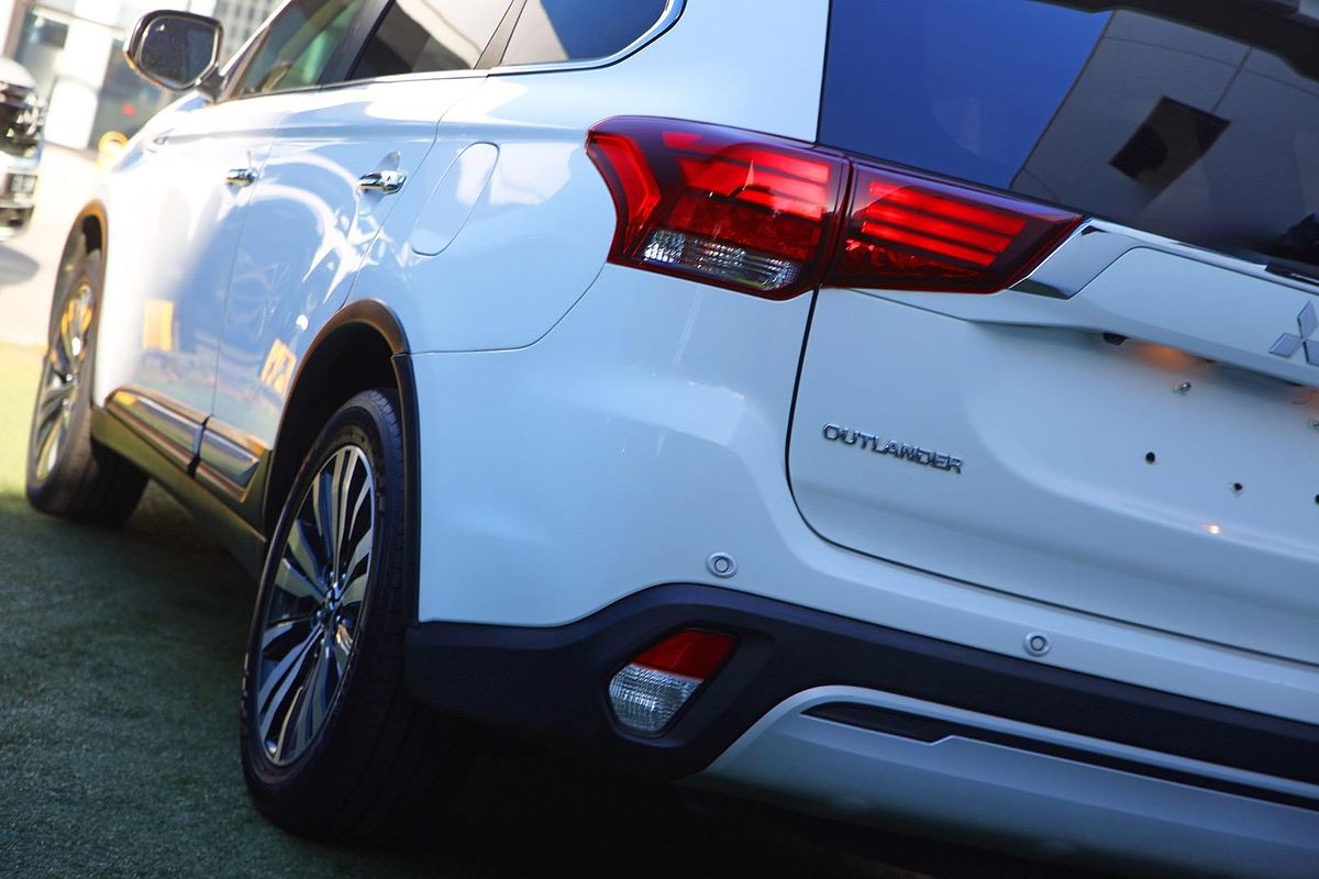 2019 Mitsubishi Outlander Exceed ZL