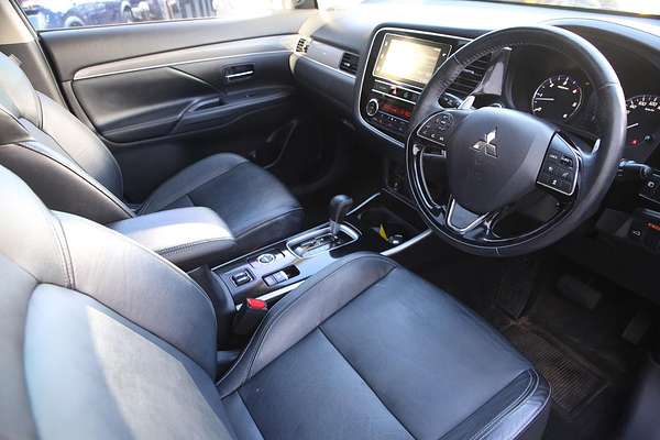 2019 Mitsubishi Outlander Exceed ZL