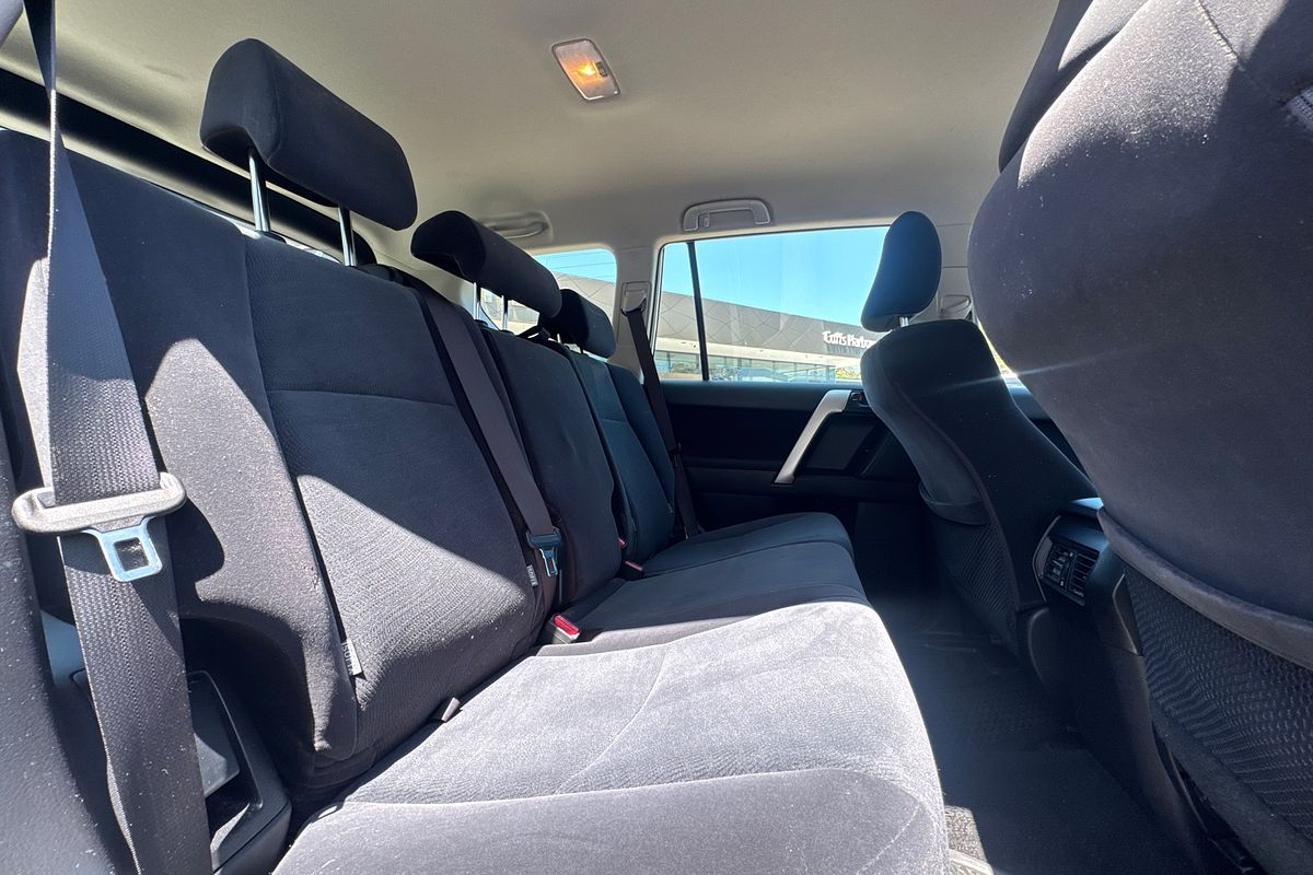 2023 Toyota Landcruiser Prado GX GDJ150R