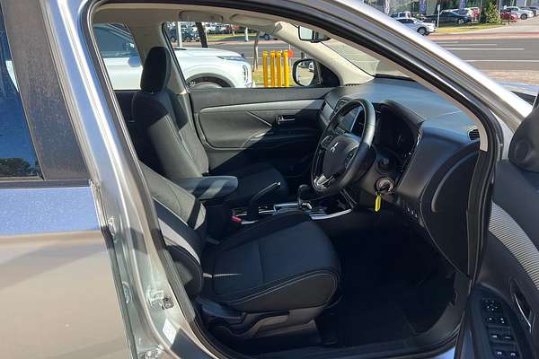 2017 Mitsubishi Outlander ES ADAS ZL