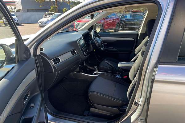 2017 Mitsubishi Outlander ES ADAS ZL