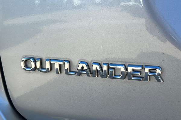 2017 Mitsubishi Outlander ES ADAS ZL