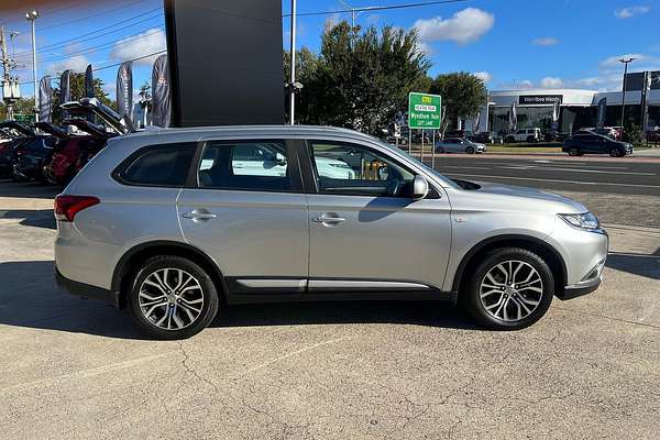 2017 Mitsubishi Outlander ES ADAS ZL