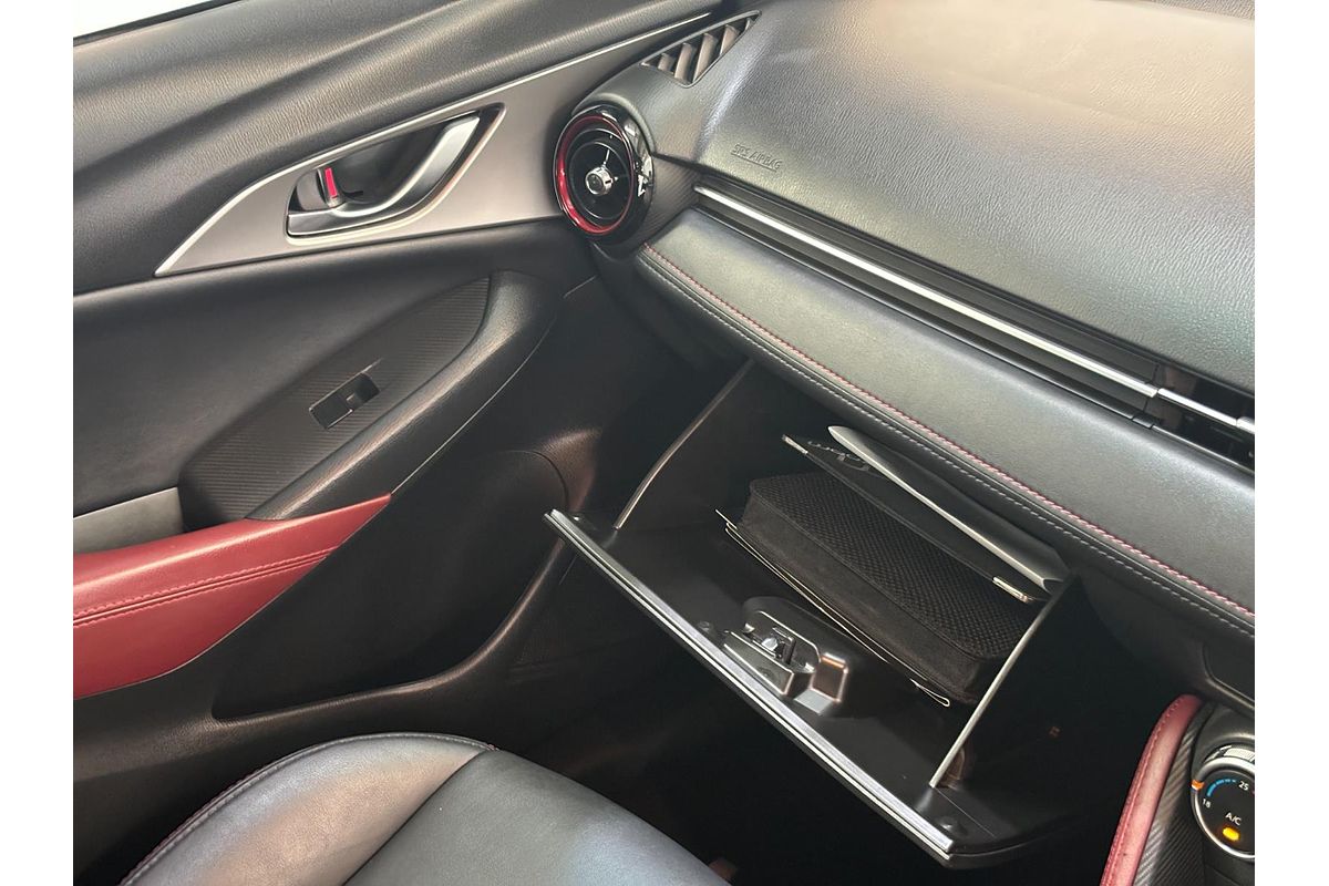 2015 Mazda CX-3 sTouring DK