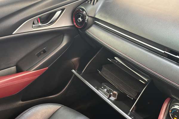 2015 Mazda CX-3 sTouring DK
