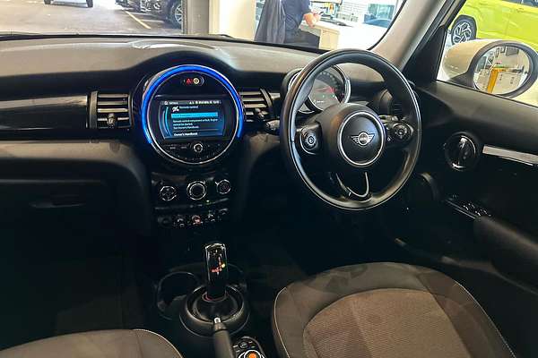 2019 MINI Hatch Cooper F55 LCI