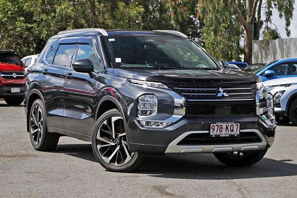 2024 Mitsubishi Outlander Exceed ZM