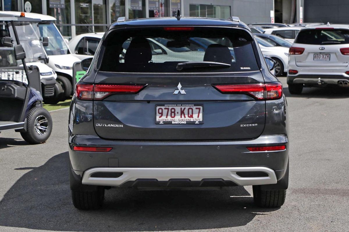 2024 Mitsubishi Outlander Exceed ZM
