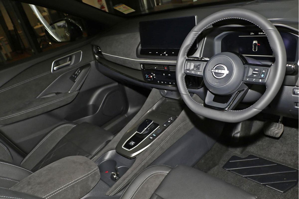 2025 Nissan QASHQAI N-DESIGN e-POWER J12