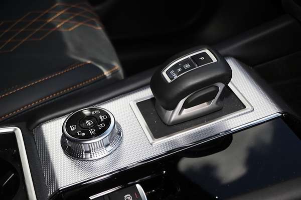 2024 Mitsubishi Outlander Exceed ZM