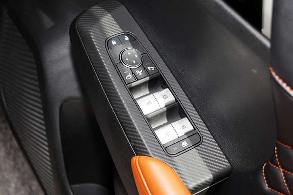 2024 Mitsubishi Outlander Exceed ZM