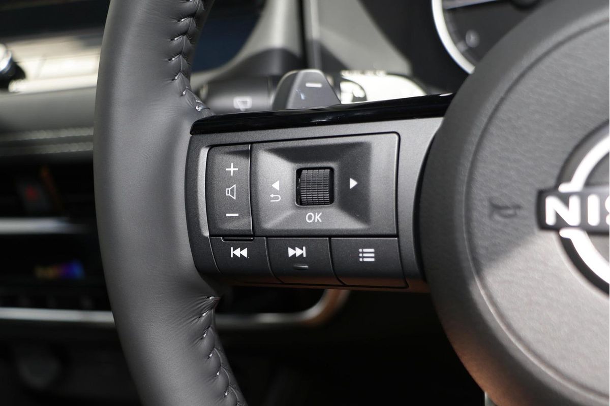 2025 Nissan X-TRAIL ST-L T33
