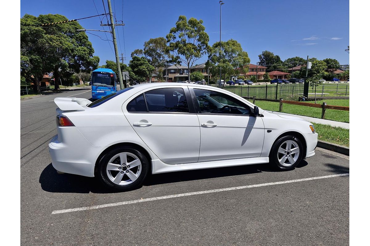 2014 Mitsubishi Lancer ES CJ