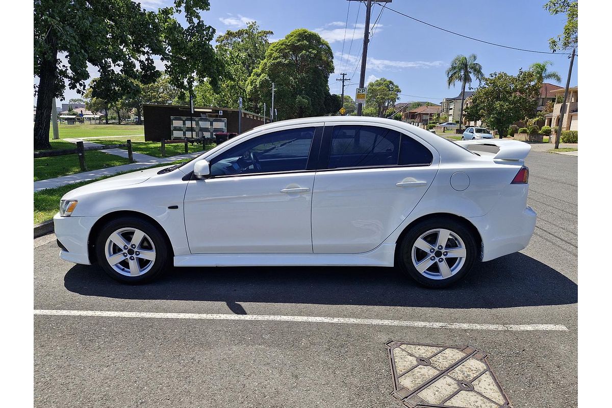 2014 Mitsubishi Lancer ES CJ