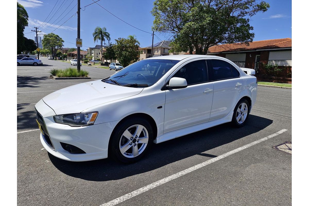 2014 Mitsubishi Lancer ES CJ