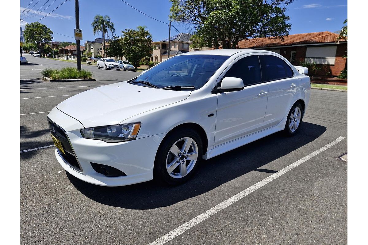 2014 Mitsubishi Lancer ES CJ